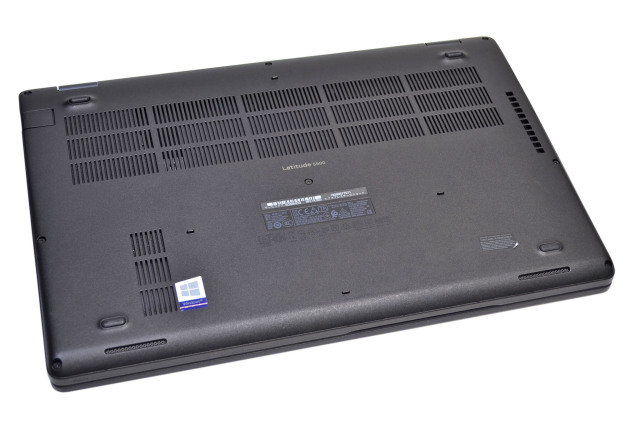 Windowsノート本体 DELL Latitude 5500 Core i5 16GB Amazon.com: Dell Latitude 5500 Home and Business Laptop,15.6