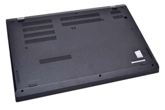 軽量★i5-第8世代/メモリ8/SSD256/1 2.1型 R062 軽量☆i5-第8世代/メモリ8/SSD256/1 2.1型 R062