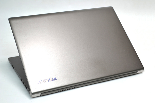 メモリ16GB 薄型・軽量 13.3型 中古ノートパソコン 東芝 dynabook R63 