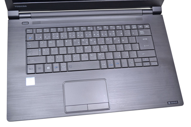 良品 ノートパソコン 15.6型 dynabook B65/M Core i7 8550U m