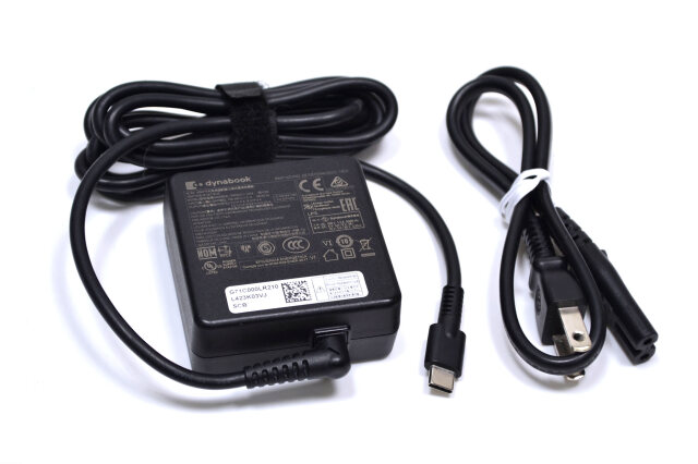 セール！ フルHD タッチパネル メモリ16GB 軽量 dynabook G83/HS Core