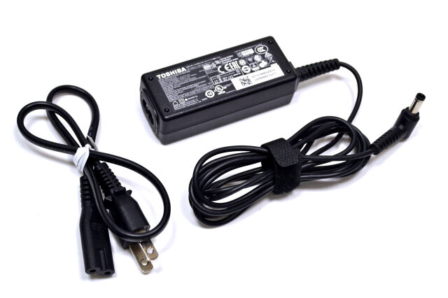 15.6型 ノートパソコン dynabook B65/DP Core i3 8130U m.2SSD128G