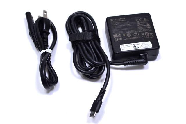 Core i7 1185G7 IrisXe Wi-Fi6 顔認証 dynabook G83/HU メモリ16G M