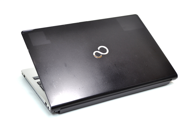 フルHD モバイル 富士通 LIFEBOOK S935/K Core i5 5300U 新品SSD256G  