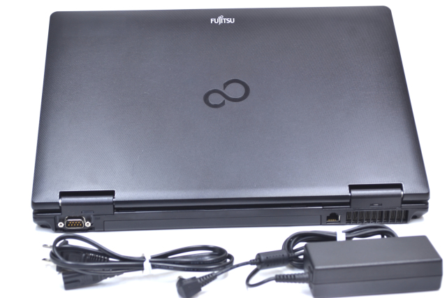 良品 HD+液晶 中古ノートパソコン 富士通 LIFEBOOK A572/F Core i3 