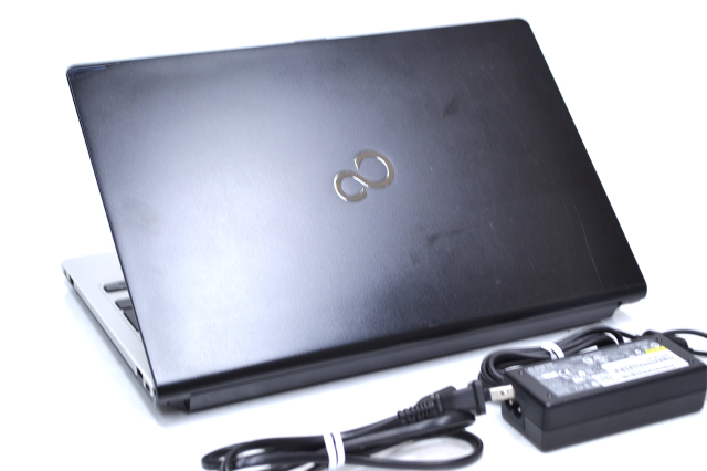 13.3w フルHD 中古ノートパソコン 富士通 LIFEBOOK S935/K Core i5