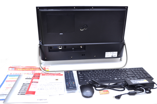 富士通 27インチ Core i7 地デジ Blu-ray Bluetooth いたさ