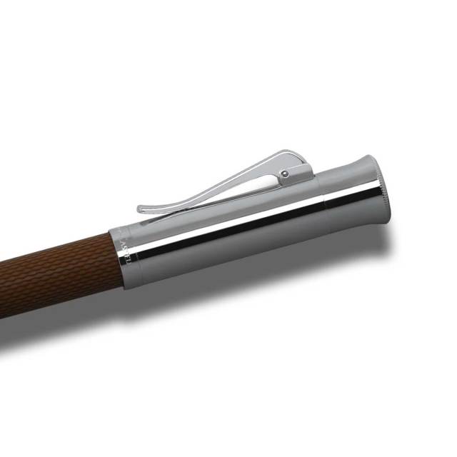 グラフ・フォン・ファーバーカステル（Faber Castell） 万年筆ギロシェ