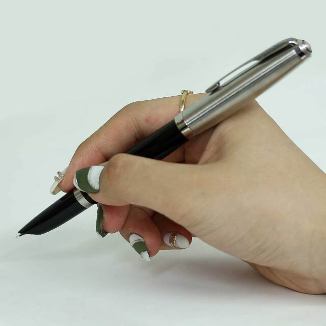 複】8339、9671ら パーカー万年筆 、スワロフスキー ボールペン 平たい 