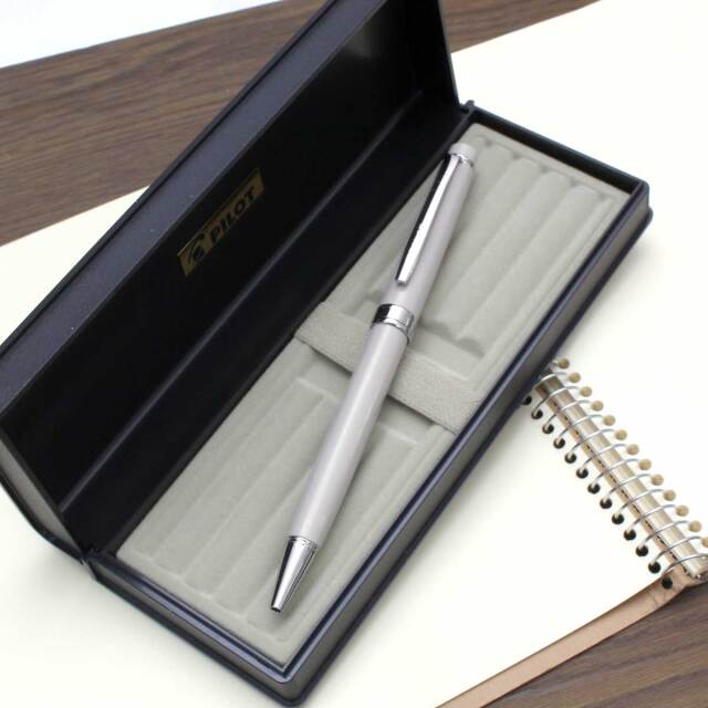 【廃盤】パイロット　グランセ　ロジウム　コンビgrance ボールペン 廃盤】パイロット グランセ ロジウム コンビgrance ボールペン - メルカリ