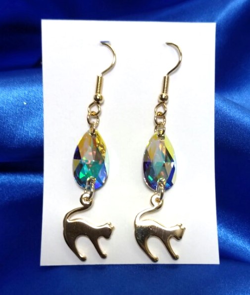 ＩＳＯーI　ストーン付きイヤリング・ピアス　