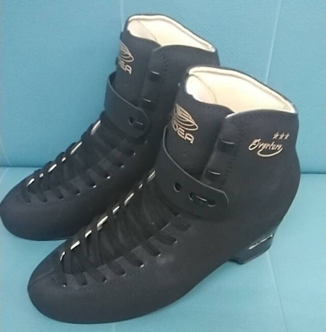 旧タイプ３０％オフ！　オーバーチュア　黒　表示２５５Ｃ