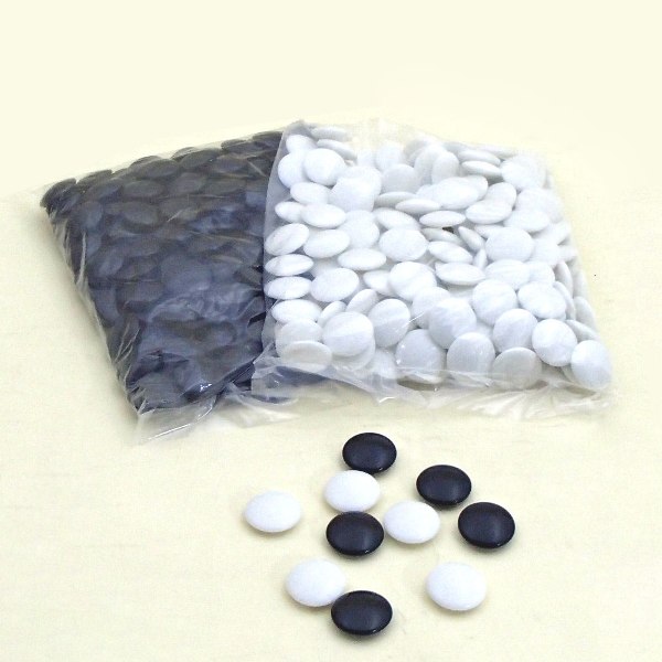 碁石　プラスチック厚型石（約厚さ7mm）袋入り