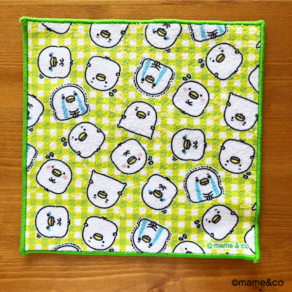 うるせぇトリ ハンドタオル（総柄）