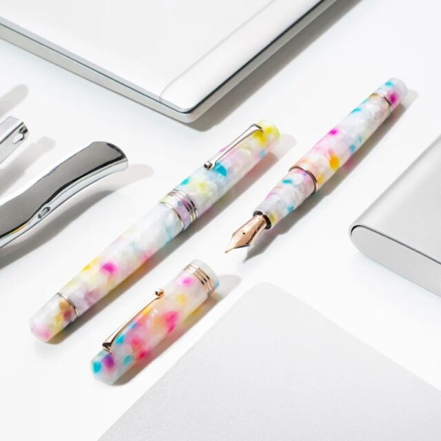 レオナルド モーメントゼロ コンフェッティーニ ペンナ 万年筆