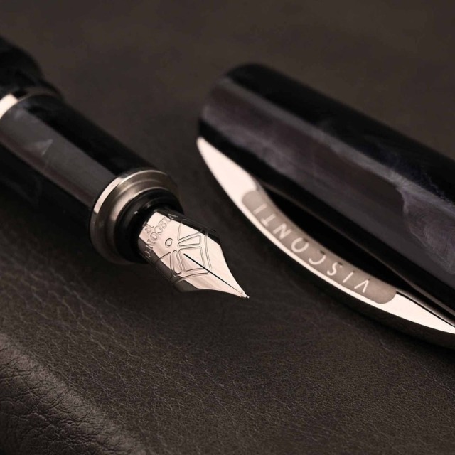 ビスコンティ ミラージュ ブラック 万年筆 （シルバートリム） Visconti Mirage Black Fountainpen