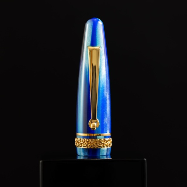 マイオーラ 限定生産品 アグア・デ・マール ハワイ 万年筆 14Kゴールド#8ニブ （ゴールドトリム） Maiora Agua de Mar Hawaii Fo