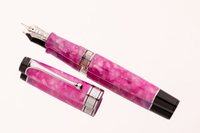 アウロラ 限定生産品 カレイドスコーピオ ルーチェローザ 万年筆 