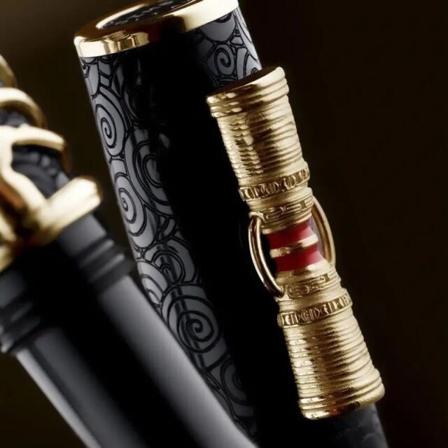 デルタ　限定生産品　 少数民族シリーズ　シンブ　万年筆　ヴェルメイユ