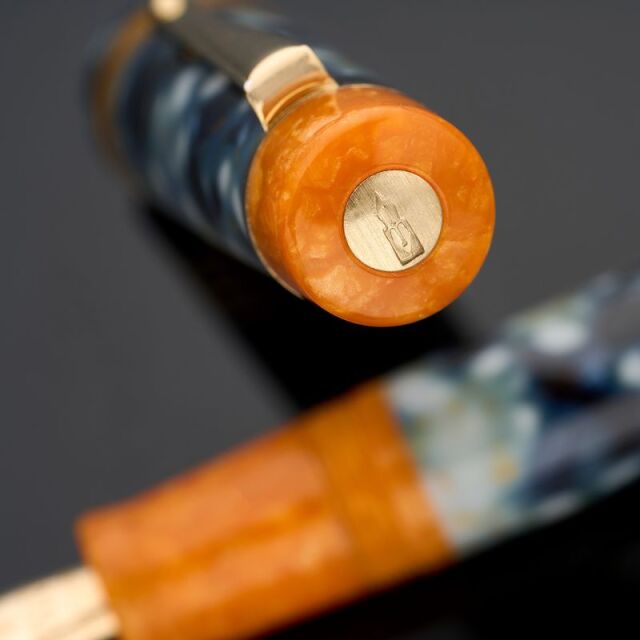 デルタ　限定生産品　オロ・ディ・アマルフィ　万年筆