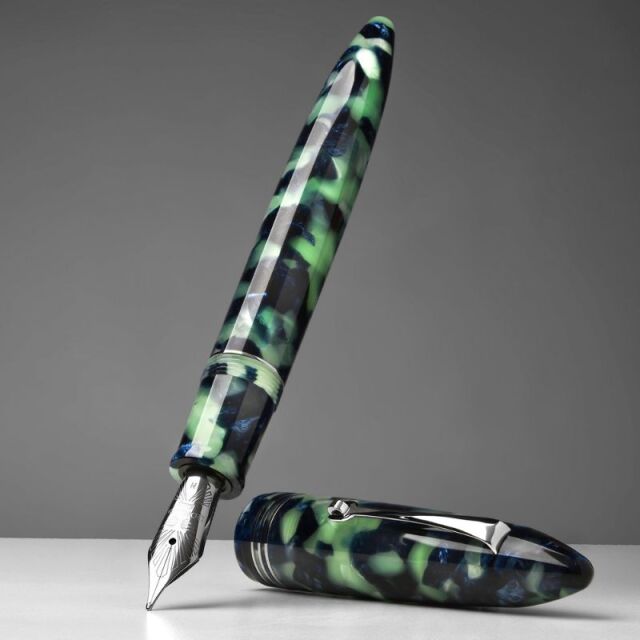 レオナルド　フローレ　フィオルド・ディ・フローレ　万年筆