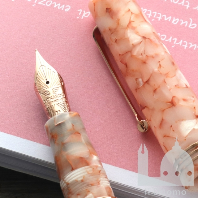 レオナルド モーメントゼロ エンジェルスキン 万年筆 14Kニブ（ローズ