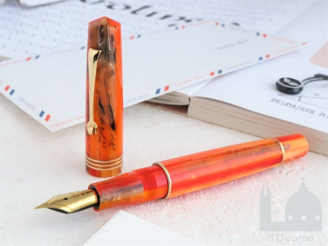 レオナルド モーメントゼロ マンゴー 万年筆 （ゴールド