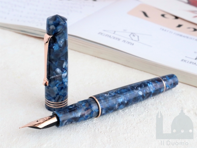 DELTA #365 Millennium Blue-ice 万年筆　字幅M レオナルド モーメントゼロ ソレントブルー 万年筆 スチールニブ
