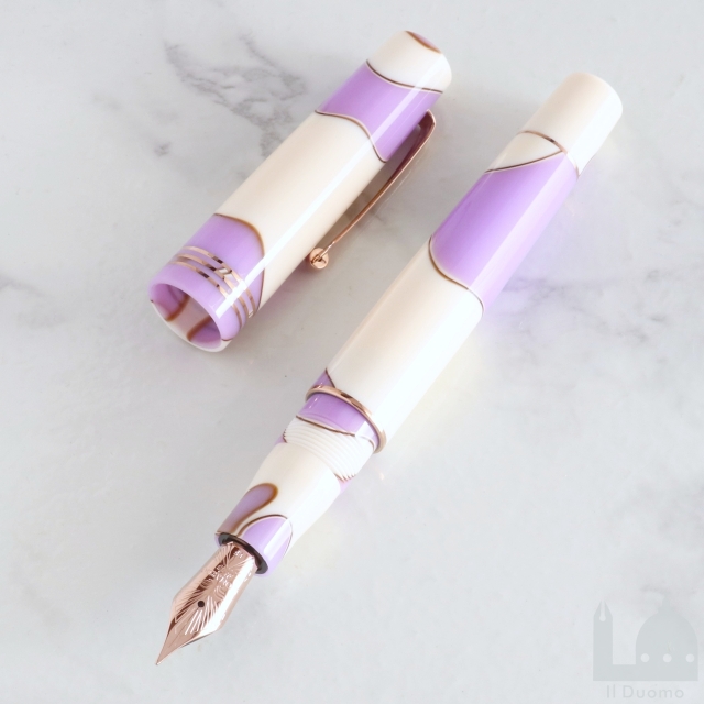 レオナルド モーメントゼロ ヌヴォラ ライラック 万年筆 (スチールニブ