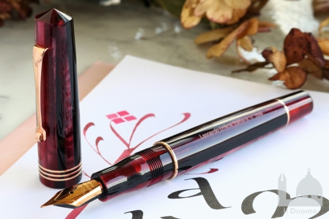 レオナルド モーメントゼロ プルーニャ（プラム） 万年筆 （ゴールド