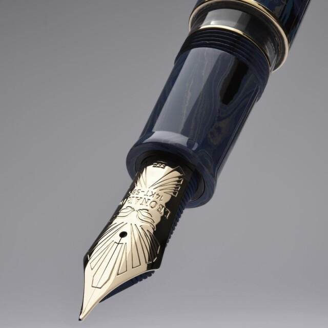 レオナルド　限定生産品　モーメントゼログランデ2.0　ベゴニア　エボナイト　万年筆（14Kニブ/#8）