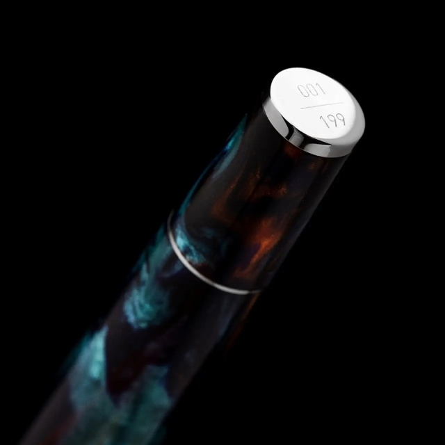 レオナルド 限定生産品 スーパーノヴァ ボヘミアントワイライト