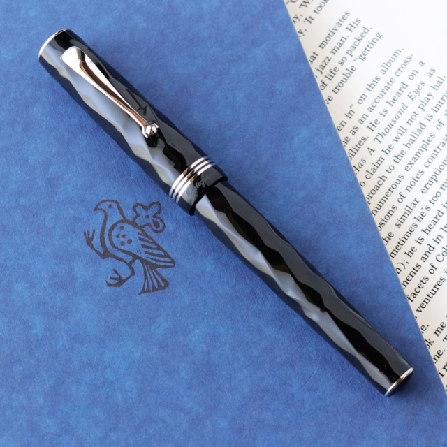 モンテグラッパ　万年筆 モンテグラッパ 万年筆 限定品 アメリカズカップ │ インへ