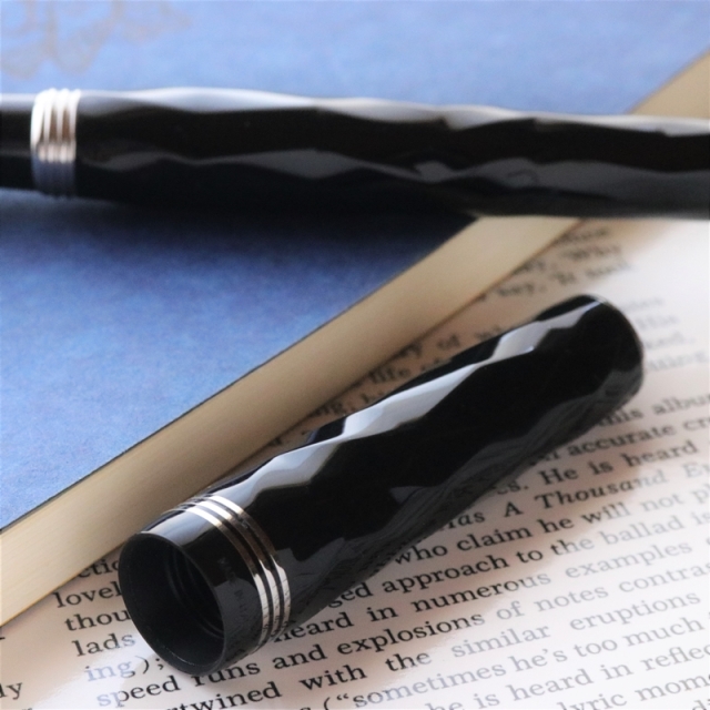 モンテグラッパ　ブレンタ　万年筆