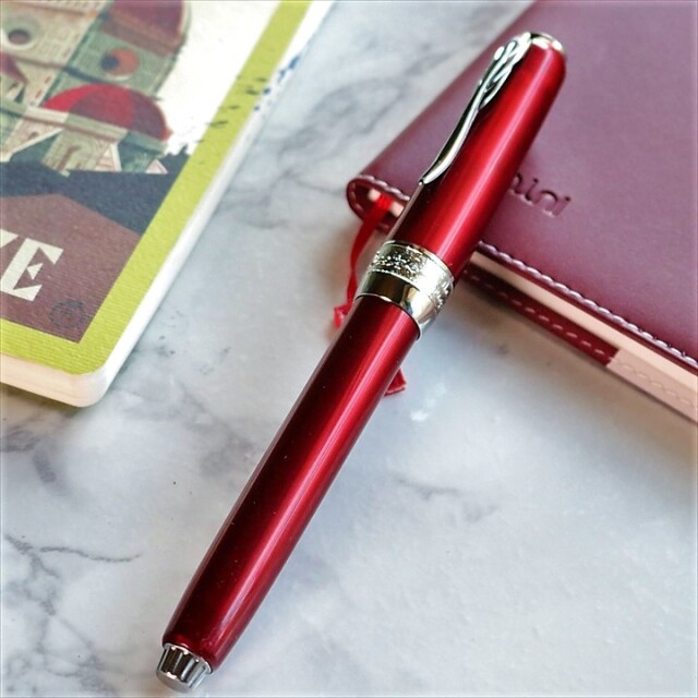 ピナイダー ラグランデベレッツァ フルメタルジャケット アーミーレッド 万年筆 Pineider Full Metal Jacket Army Red Fountain Pen 《送料無料》