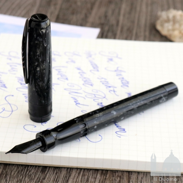 ピナイダー　ラグランデベレッツァ　ロック　グレイ　万年筆 Pineider La Grande Bellezza Rock Grey Fountain  Pen 《送料無料》