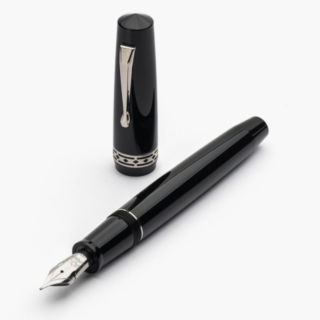 最終値下げ　ラデスペリテ　サクララテ　万年筆 SAILOR × Laddessperite オリジナル万年筆【 Sakura Latte