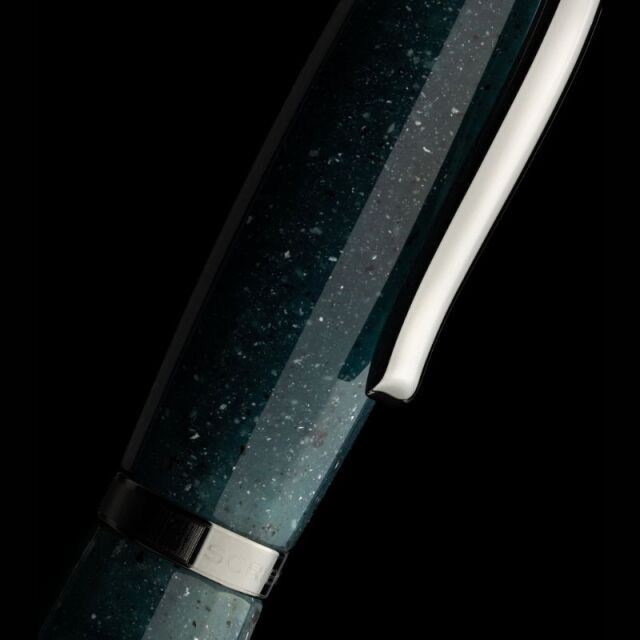 スクリーボ 限定生産品 フィール アルトレ・ステッレ 万年筆