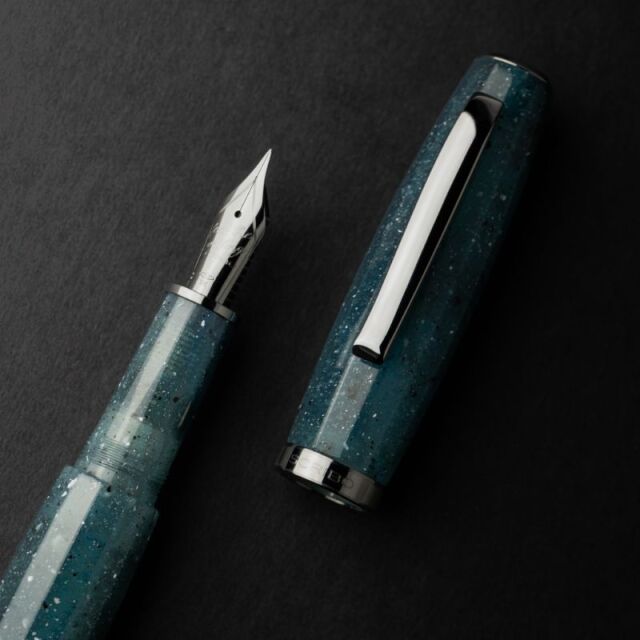 スクリーボ 限定生産品 フィール アルトレ・ステッレ 万年筆