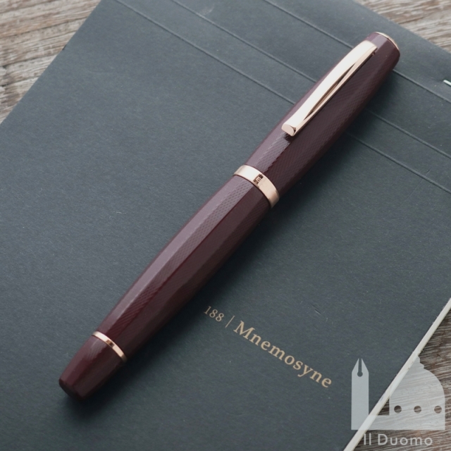 スクリーボ　限定生産品　フィール　ダンディ　ヴェルヴェット　万年筆