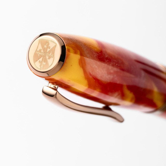 スクリーボ　限定生産品　ラ・ドッタ　ウォーヴォ・イン・ラヴィオーロ 万年筆