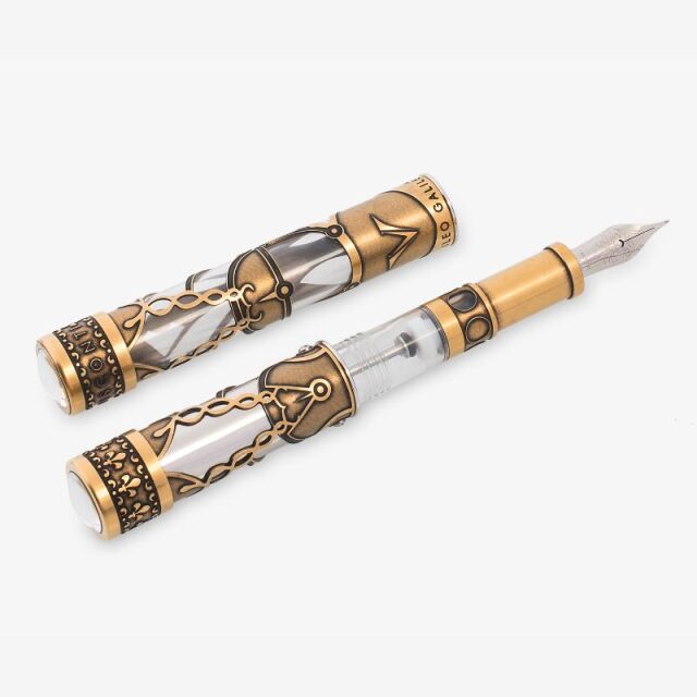 ゴルゴ13 万年筆 金色装飾 ゴルゴ13 万年筆 金色装飾