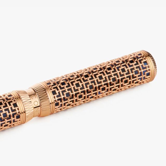 ビスコンティ 限定生産品 ルッキングイースト 万年筆 Visconti Looking