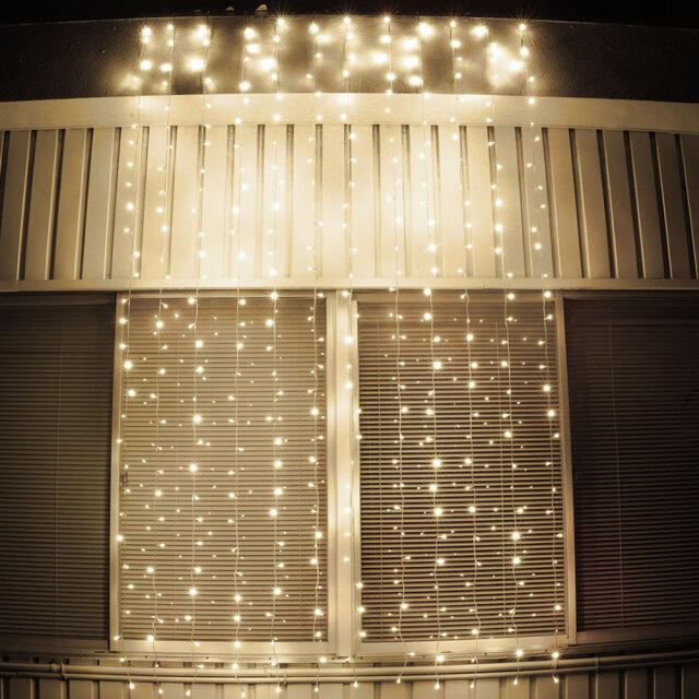 QUALISS クオリス クリスマス LED イルミネーション ロング カーテン ライト（高さ3m) 防滴 防雨 屋外 屋内 用 B-N コントローラー セット 28種類点滅 常時点灯可 点滅パターン記憶可 AC100V 50Hz 60Hz 【全9色・360球～2880球から選択】【C012】