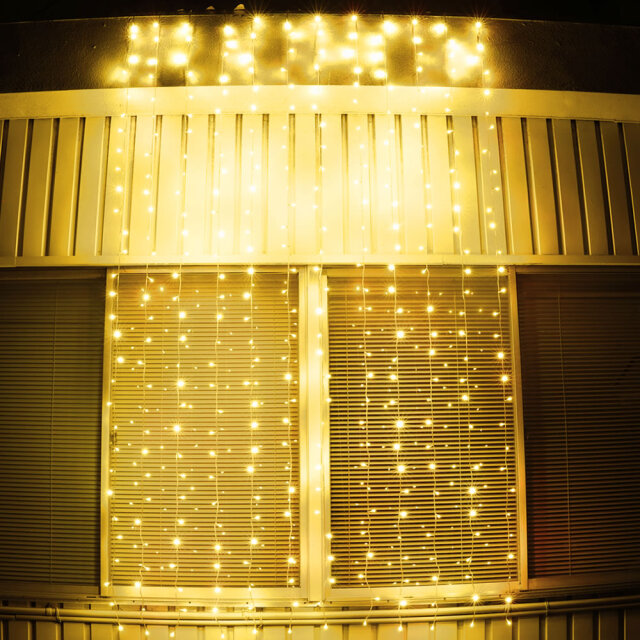 QUALISS クオリス クリスマス LED イルミネーション ロング カーテン ライト（高さ3m) 防滴 防雨 屋外 屋内 用 B-N コントローラー セット 28種類点滅 常時点灯可 点滅パターン記憶可 AC100V 50Hz 60Hz 【全9色・360球～2880球から選択】【C012】
