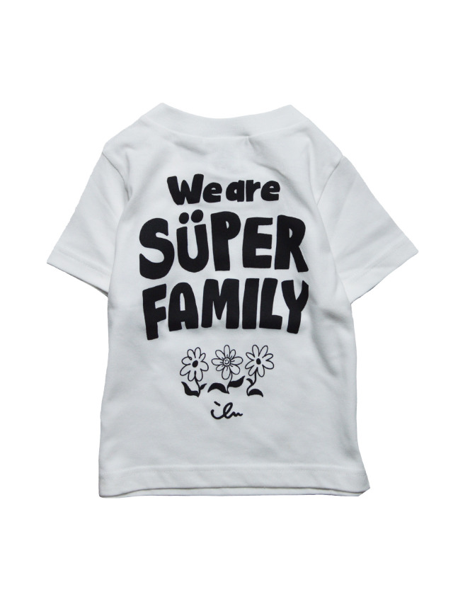 キッズ》592/918 We are SUPER FAMILYのキッズTシャツ.