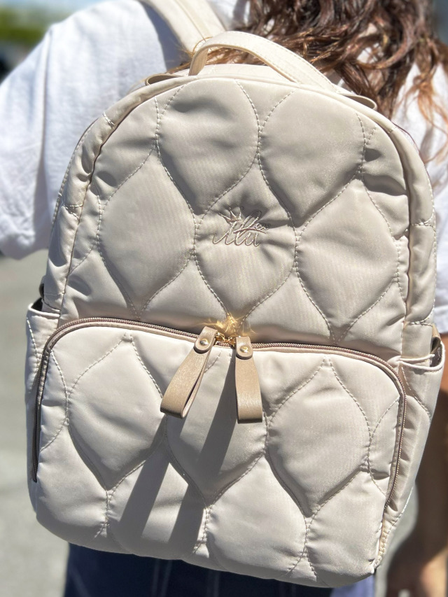 ポワンリーニュ★センソユニコ★美品★キルティングリュック★ブラウン系 バッグ》633 高密度ナイロンの16ポケットのキルティングリュック