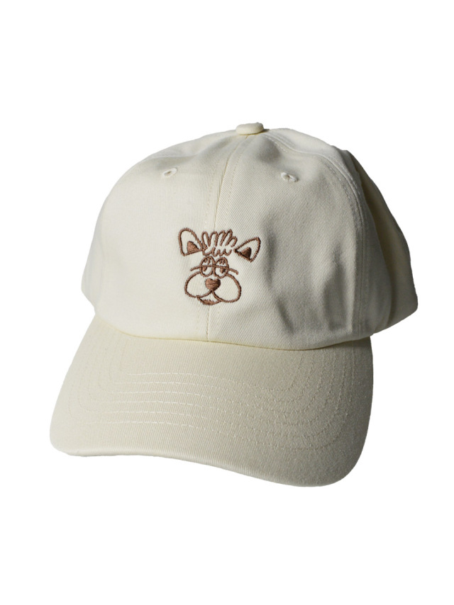 帽子》639C レア一色の刺繍キャップ.