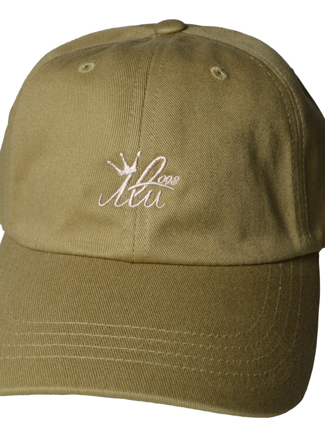 帽子》639M アイルロゴ刺繍のハイクオルティーベースキャップ