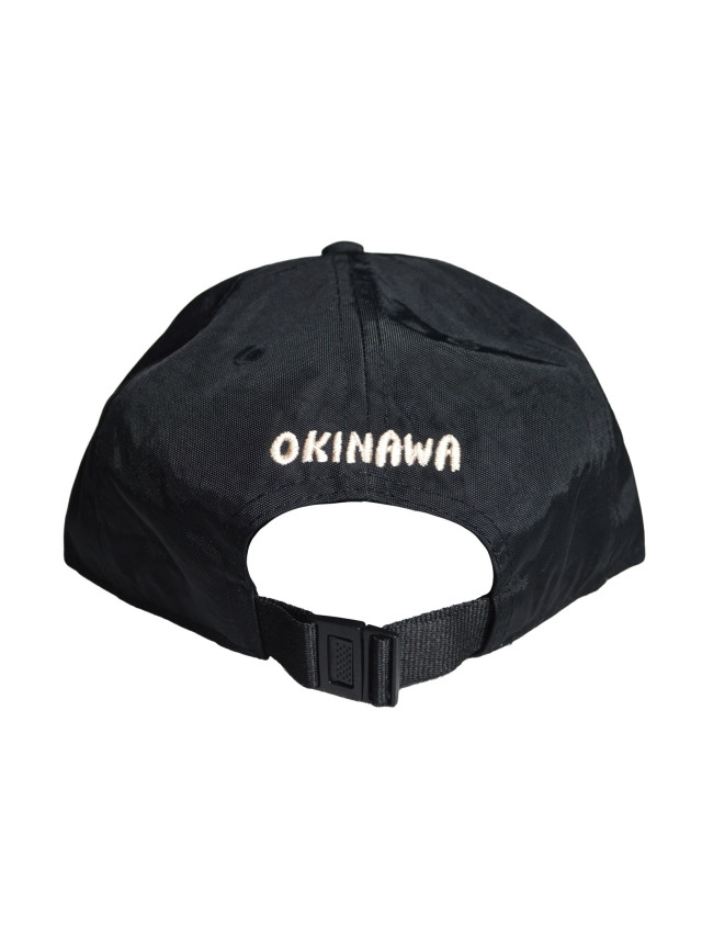 帽子》639S アイルのロゴマーク刺繍のナイロンフラットバイザーキャップ